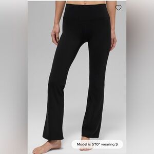 ALO Women’s “Alosculpt” High Waisg 7/8 Bootcut Leggings (Size S)